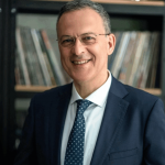 Răzvan Dumitrescu: O carieră în jurnalism și tranziția de la Antena 3 CNN – Perspective și implicații