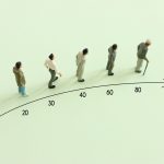 Impactul sărăciei și discriminării asupra îmbătrânirii biologice: O analiză detaliată a unui studiu revoluționar