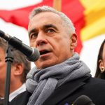 Mesajul lui Călin Georgescu: Renașterea prin Credință și Responsabilitate în Contextul Politic Actual