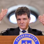 Criza din PNL: Atacul lui Mircea Hava la adresa lui Nicușor Dan și implicațiile politice ale desemnării lui Adrian Veștea ca premier