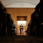 Marea Britanie Interzice Accesul Tinerilor Sub 16 Ani la Rețelele de Socializare: O Decizie Controversată cu Implicații Profunde